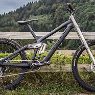 Lightest 27.5 DH bike? TREK SESSION 9.9 27.5