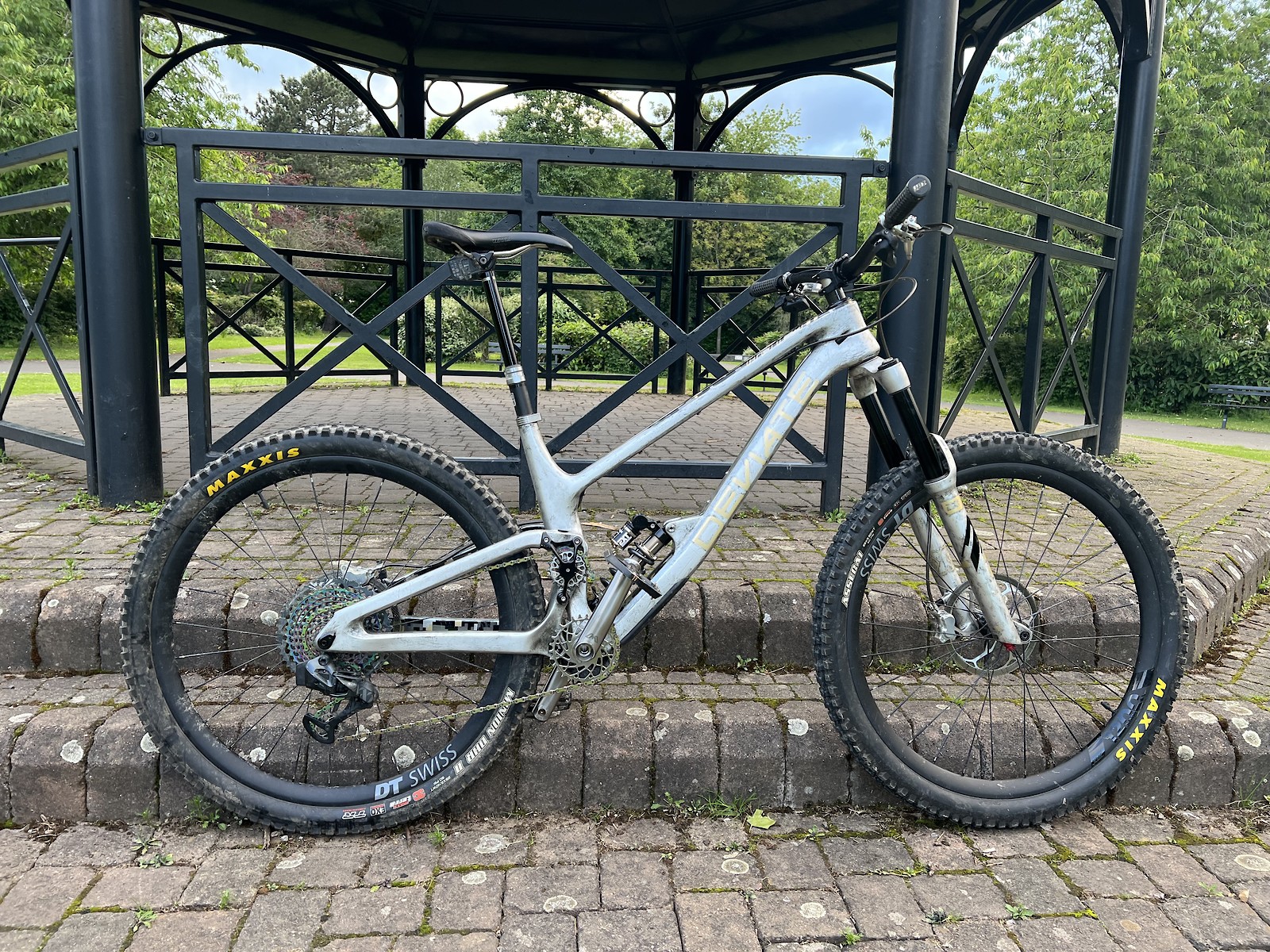 Steampunk Deviate Highlander 140 - Tom Howard's Bike Check