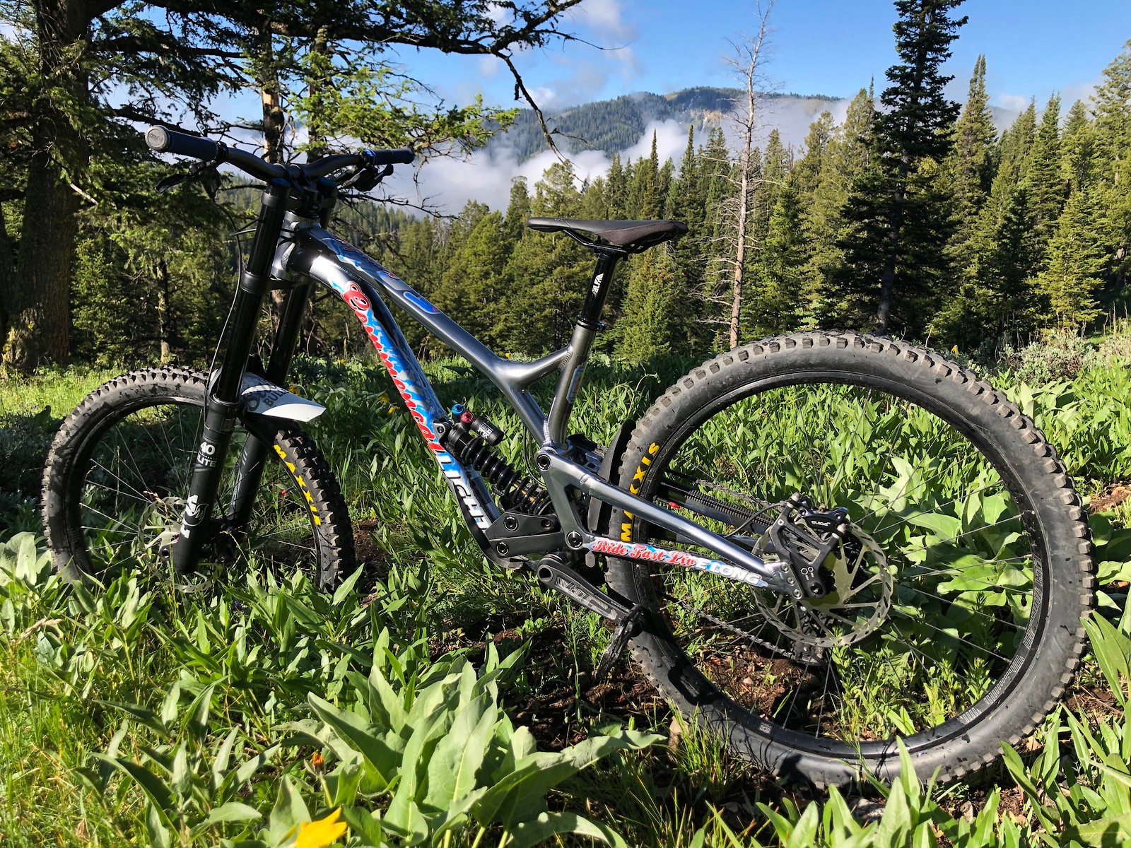 commencal supreme 27.5