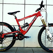 Commencal Supreme Dh V2 Custom Build