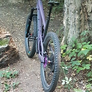 2020 Santa Cruz Nomad V4 Eggplant