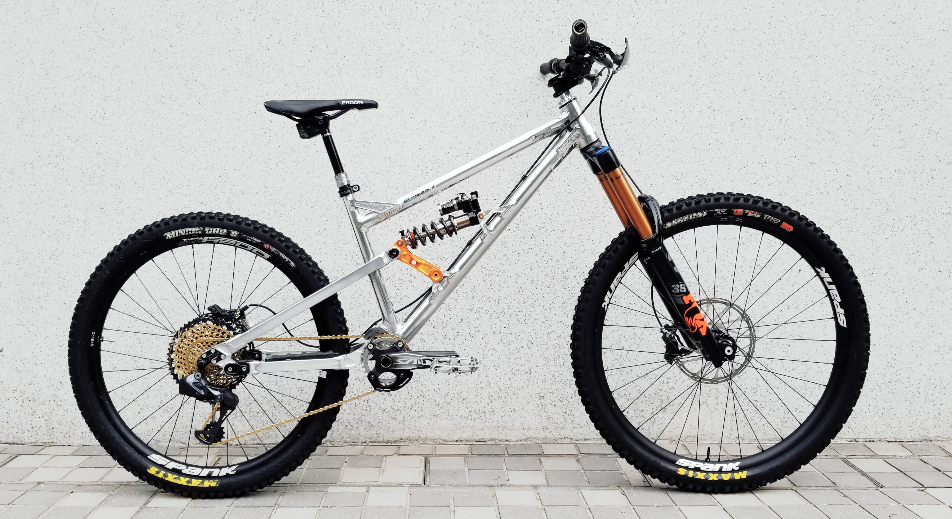 Geometron G16 - B20PVu0027s Bike Check - Vital MTB