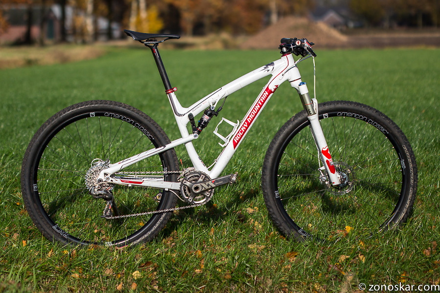 rocky mountain element mountain bike