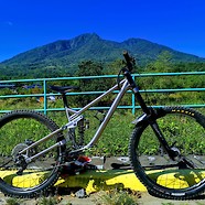 Tikbalang MK1 Titanium Downhill Enduro bike