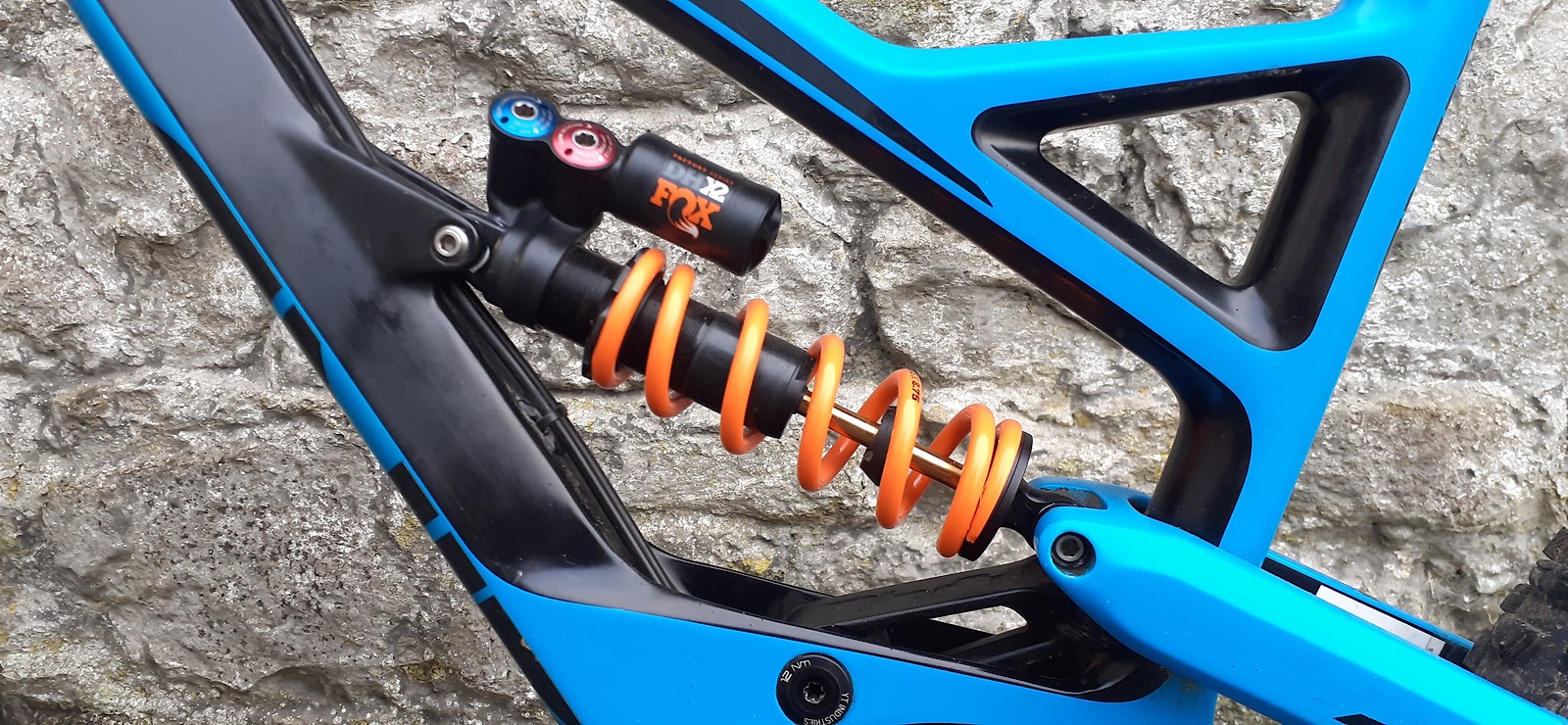 yt capra bottle cage