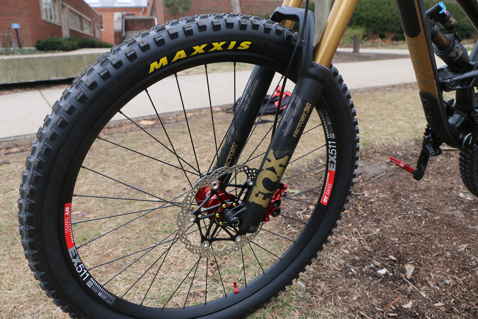 2020 commencal clash