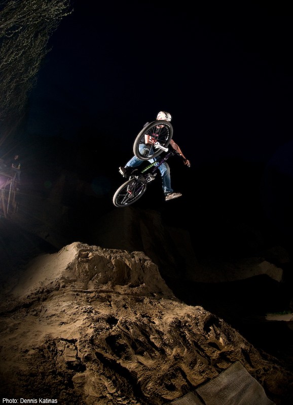 One footed table Jeandirt Mountain Biking Pictures Vital MTB