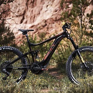 GIANT REIGN E+ SNAKE