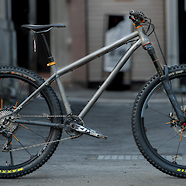 Kona Explosif DH-Ready Custom
