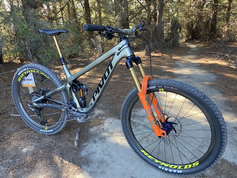 Pivot Firebird V3 - Dehache90's Bike Check - Vital MTB