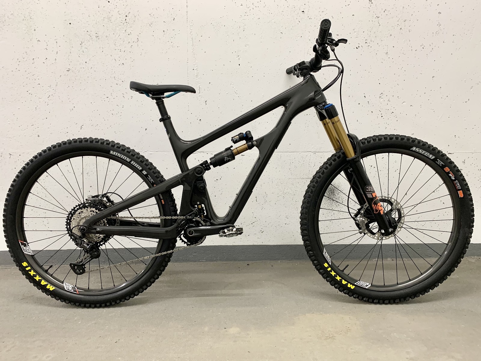 yeti sb150 grey