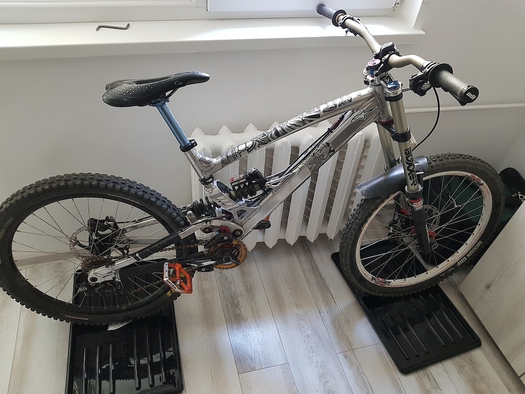 S*g様 MOREWOOD ダウンヒルMTB DH Morewood Bicycles Makulu Frame - Reviews, Comparisons, Specs