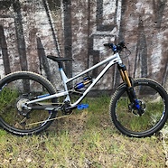 2021 Commencal Clash w/ Blue