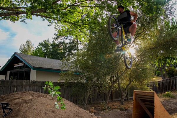 Backyard Jump Jam Gnarhuck Mountain Biking Pictures Vital Mtb