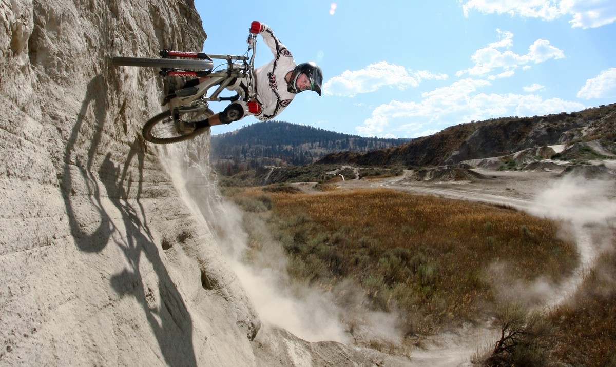 mountain bike wall ride