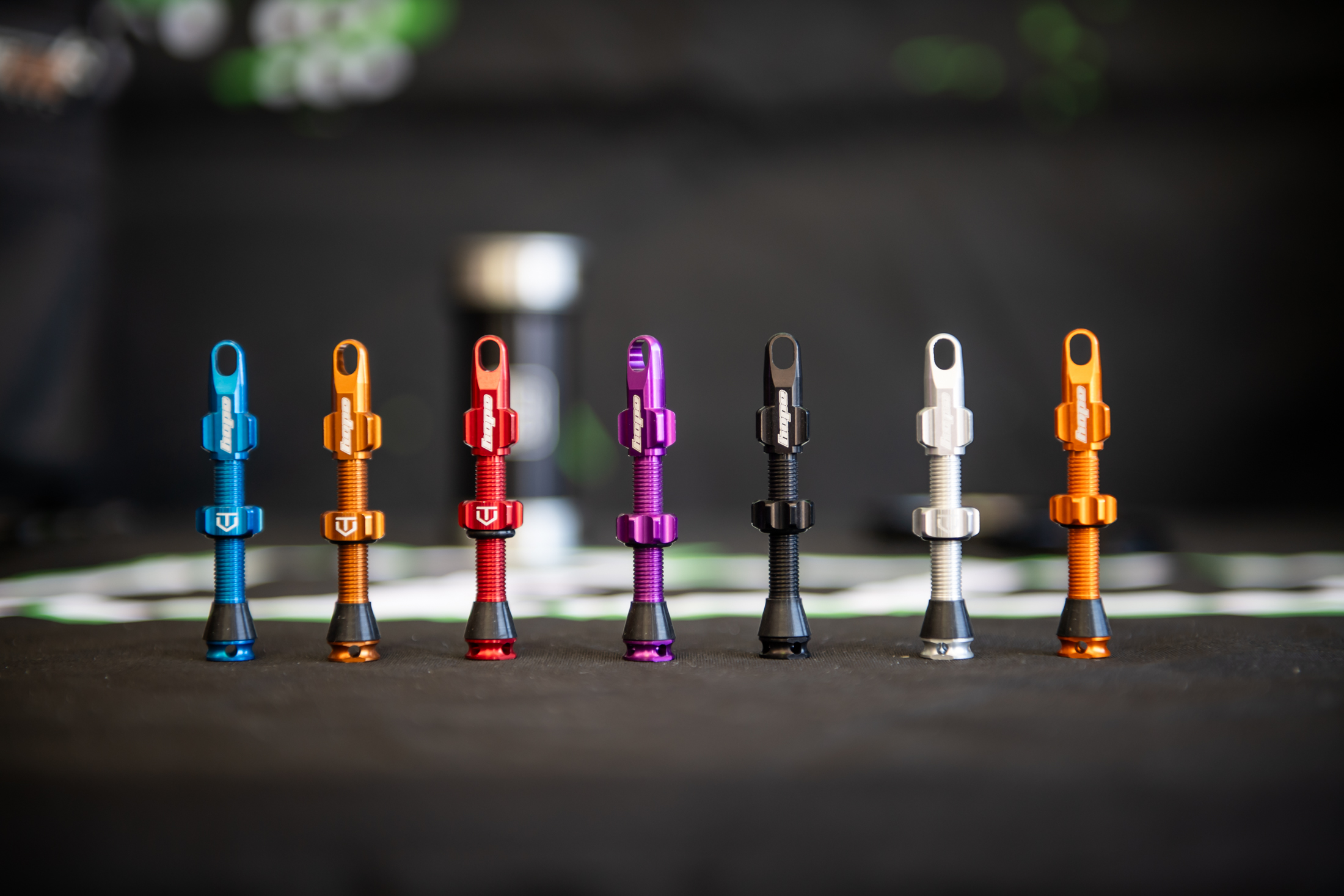 hope tubeless valves