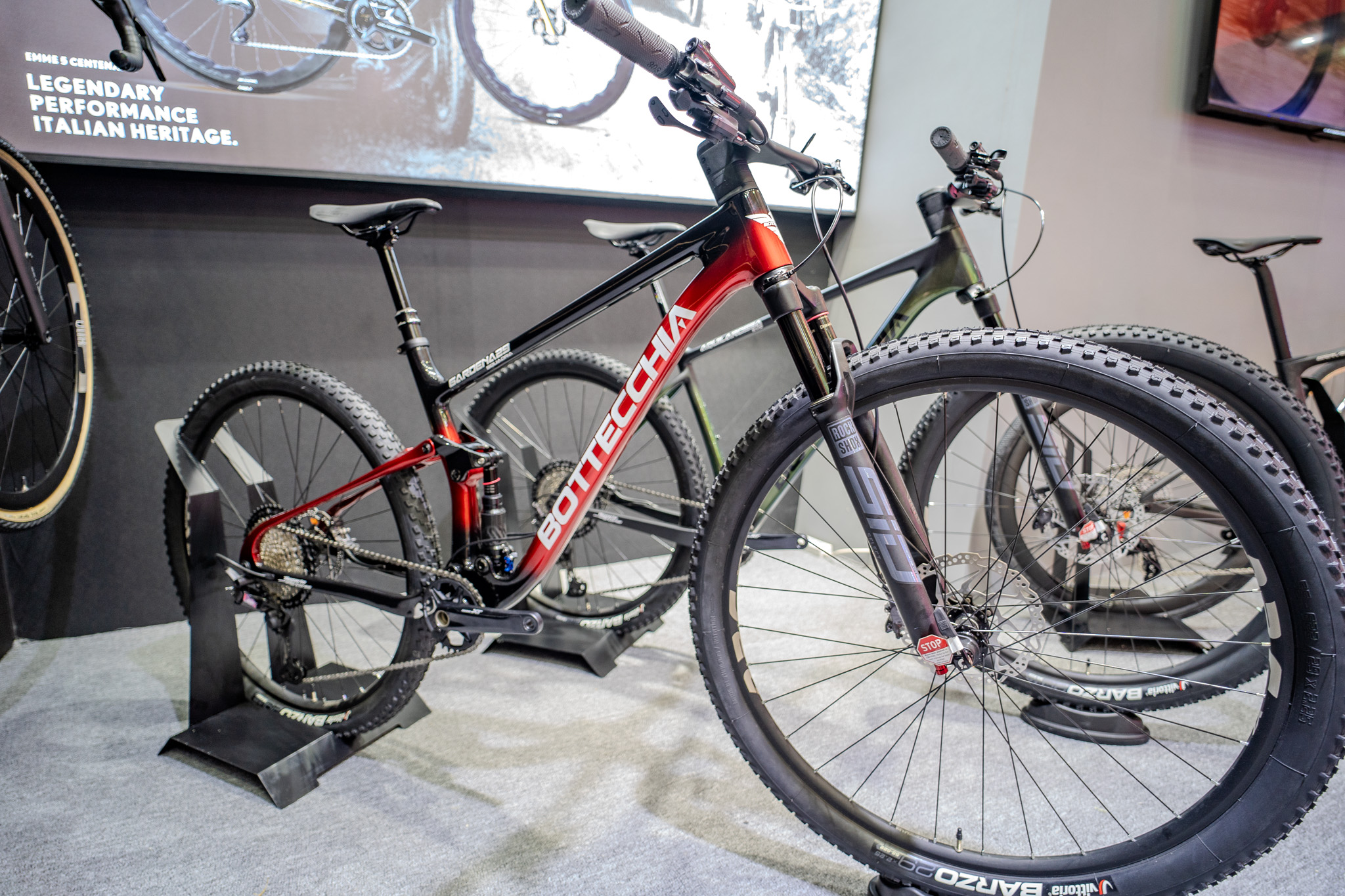 BOTANIZE × OLD MOUNTAIN GARAKUDA BOTANIZE × OLD MOUNTAIN GARAKUDA