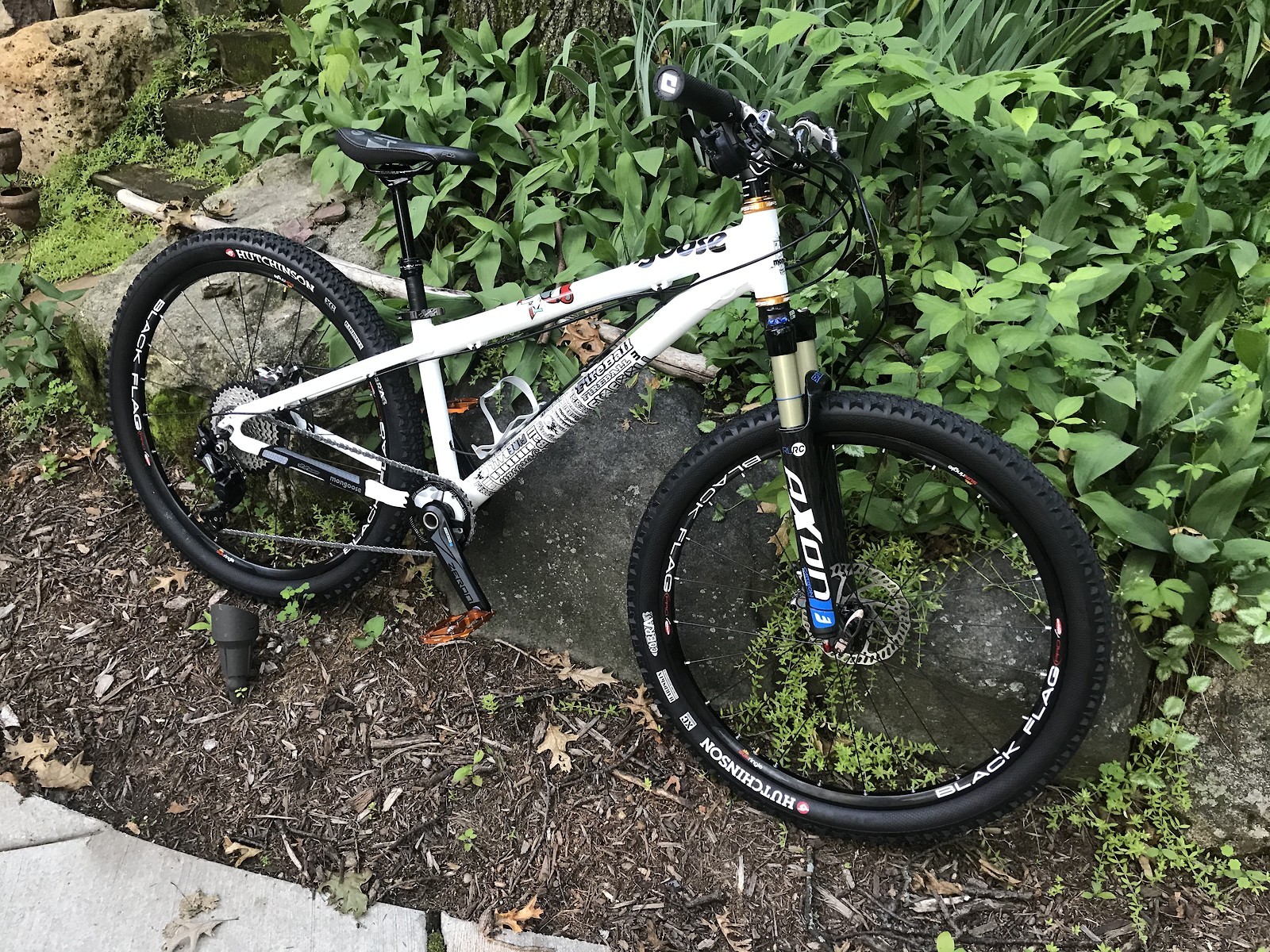 zwift best climbing bike