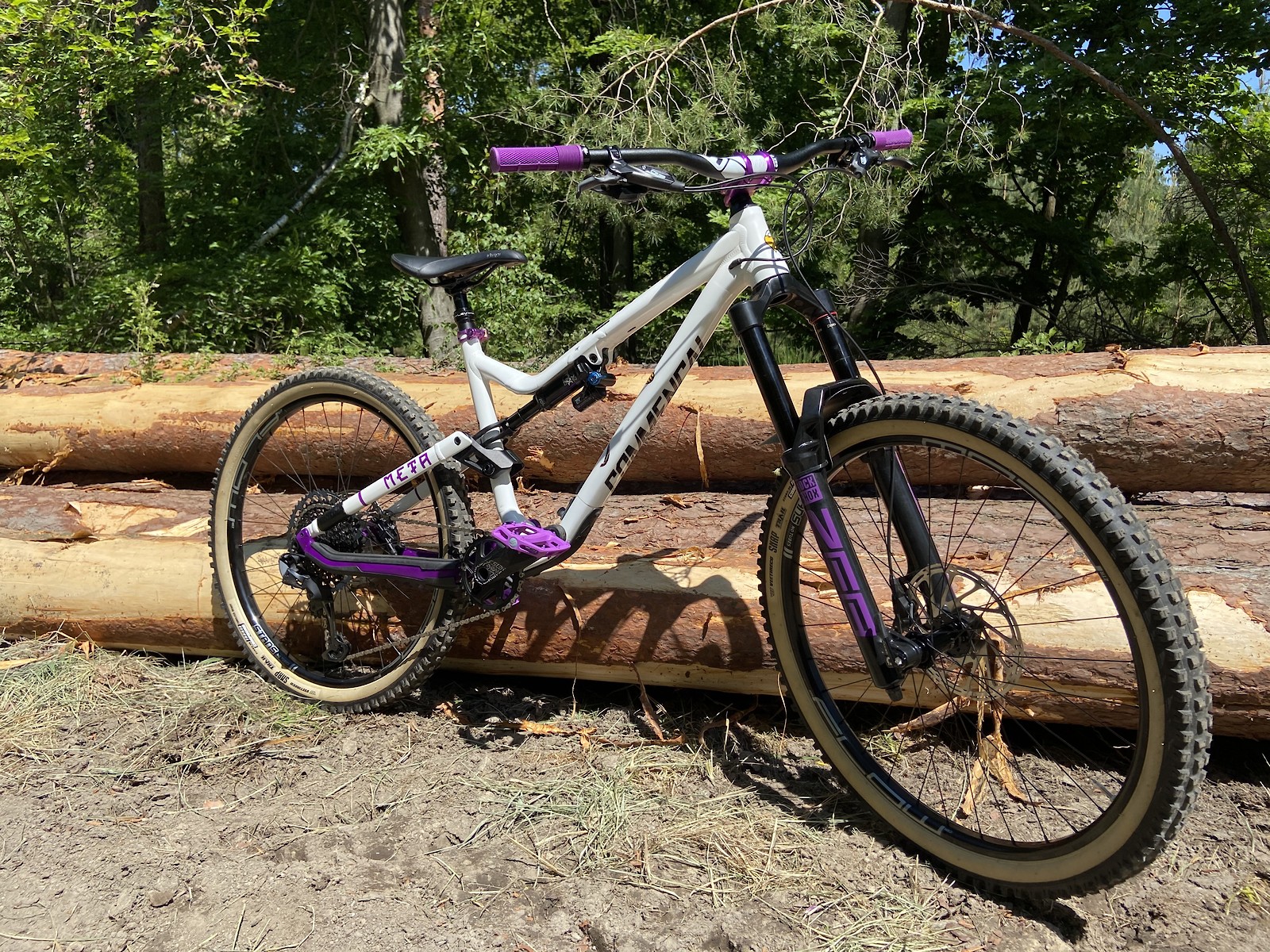 commencal meta am v4 purple
