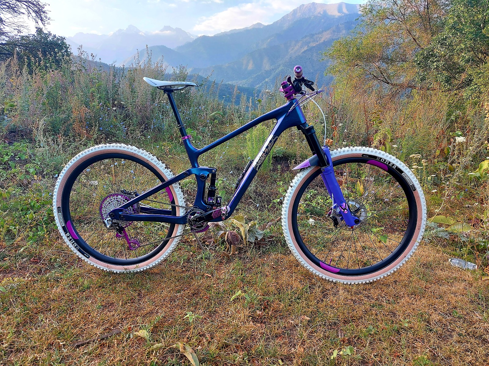 Carbonda 1002 Vital Bike of the Day September 2021 Mountain Biking