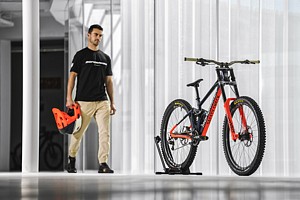 Mondraker 'Maiden Run' Summum