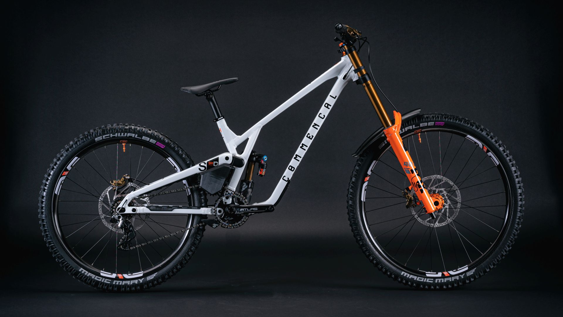 Introducing the Commencal Supreme DH V5