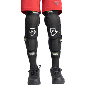 Race Face Flank Leg Guard - Stealth (2023)