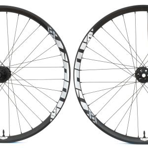  Four Four Three Momentum Complete Wheel