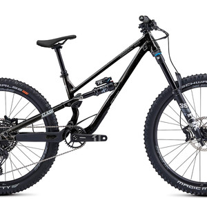2023 Commencal Clash XS