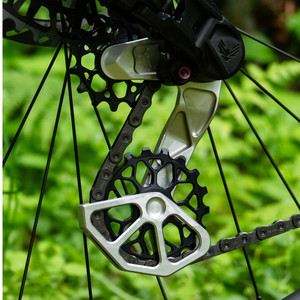 Cascade Components Transmission Derailleur Cage (2024)