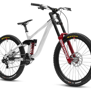 YETI 303WC ダウンヒル専用フレーム BK.jpg