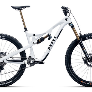2025 Ari La Sal Peak Team XTR (Whiteout)