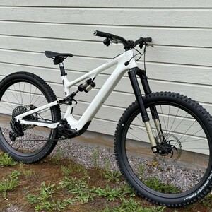 72b88fcc-f1a1-4edf-94f9-48694bdbf2f6.jpg?VersionId=m.MfvbkMtoILecXct92iL