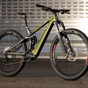 BiXS Sign E23 2024