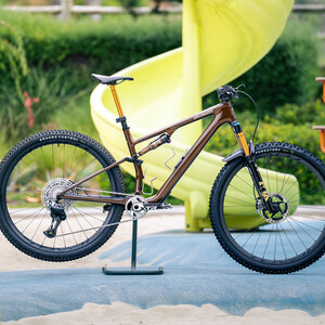 Epic-Evo-Titanium-Hardware-6