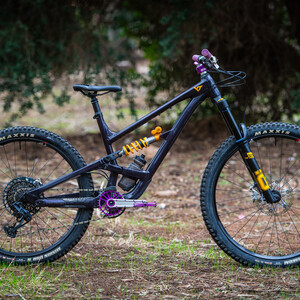 YT Capra Uncaged 9