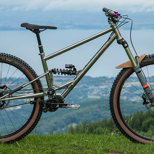 egerie enduro FB.jpg?VersionId=zTB