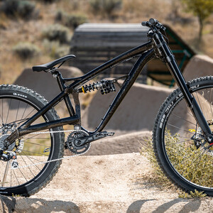 Mullet Peacemaker FB