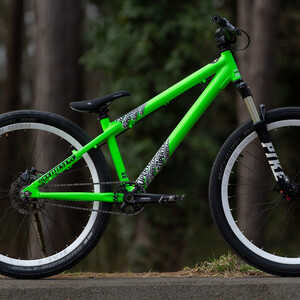 2008 maxmax FB.jpg?VersionId=5hGGoQHHd