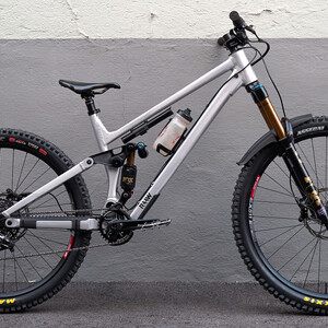 Jibb LT 22 FB.jpg?VersionId=JIDRwCiT0vJgTK0BuFRds9OfGfLH1cS