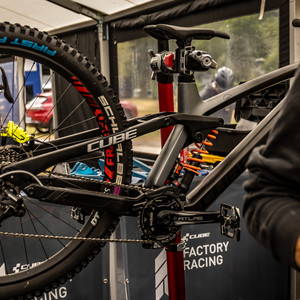 PIT BITS - Loudenvielle World Cup DH - Cube