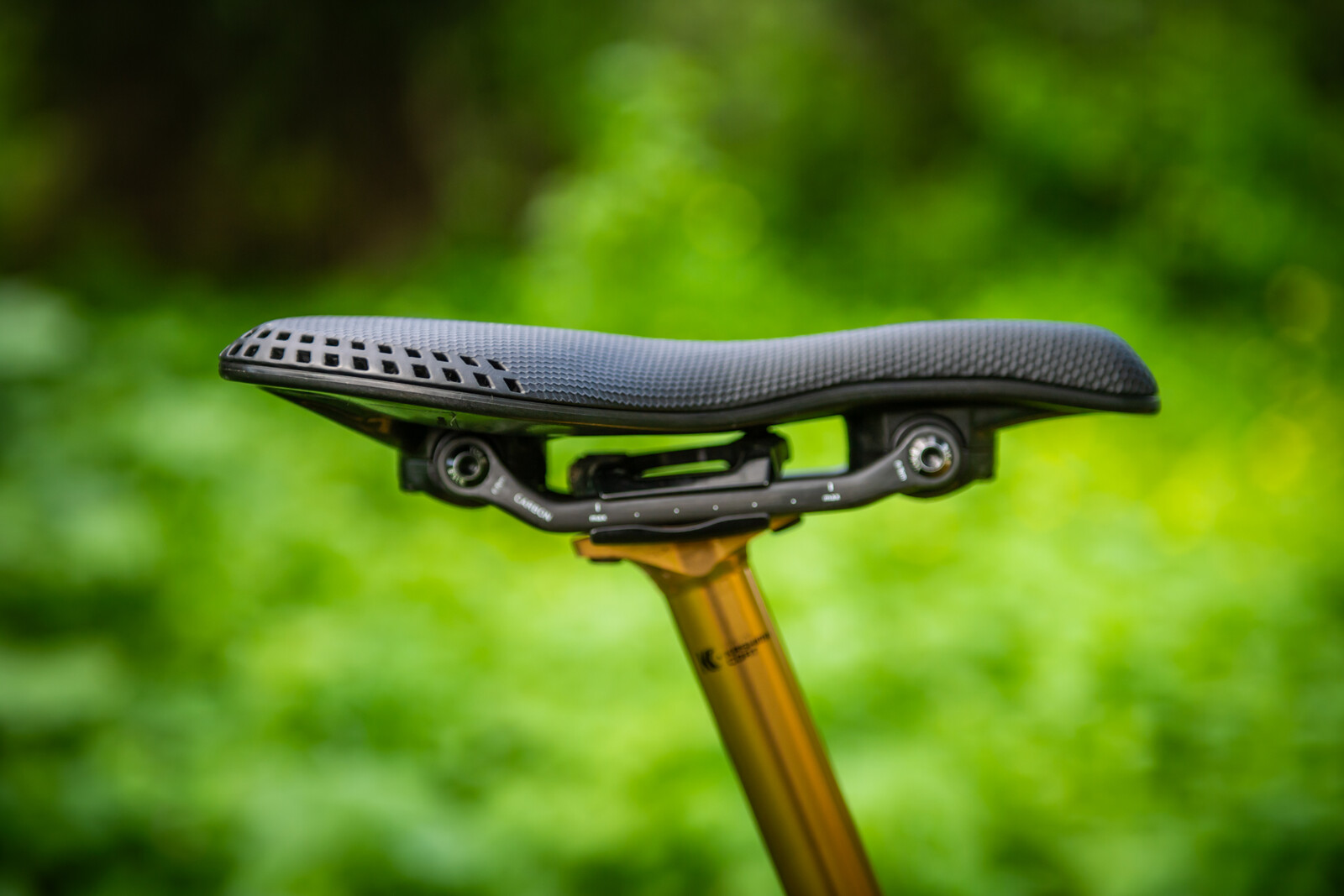 パーツ BIKEYOKE SAGMA 3D 142 BikeYoke Sagma - mountain bike saddle with innovative