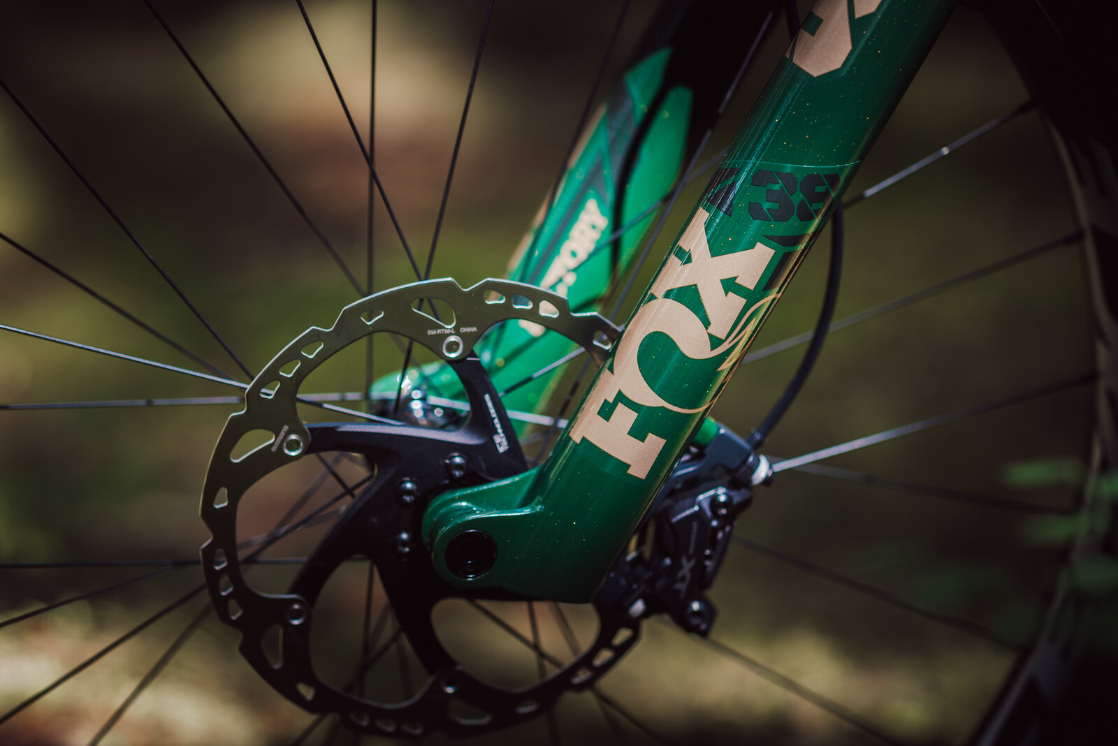 FOX Launches the Limited Edition Racing Green 38 - Mountain Bike