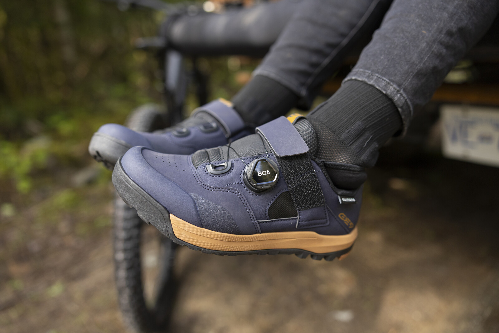 MBハイエンドGジャン ブラック S Shimano Adds to Its Gravity Shoe Lineup with Options For