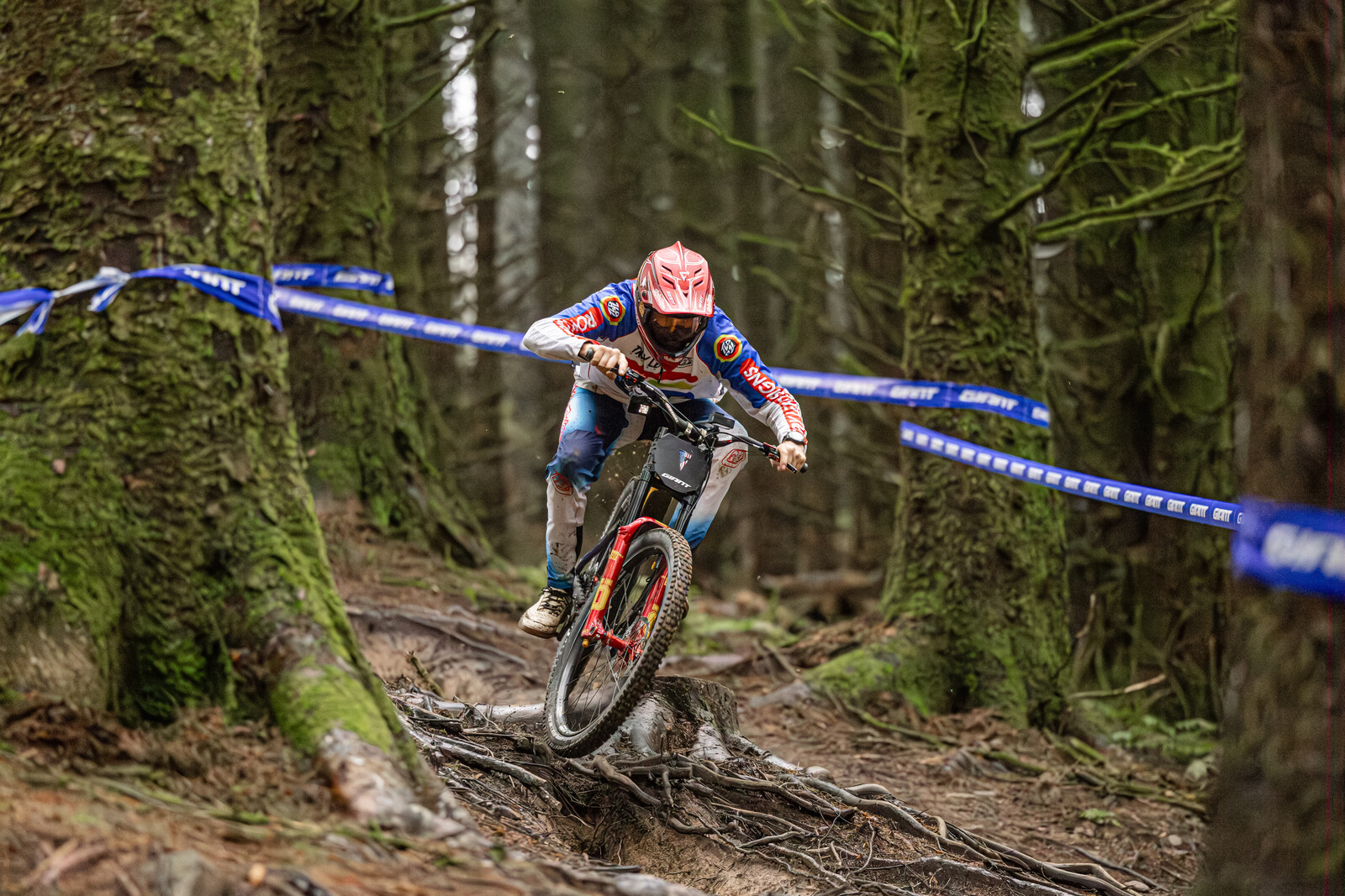 Renthal Introduces Higher Rise Fatbar 35 Handlebars - Mountain