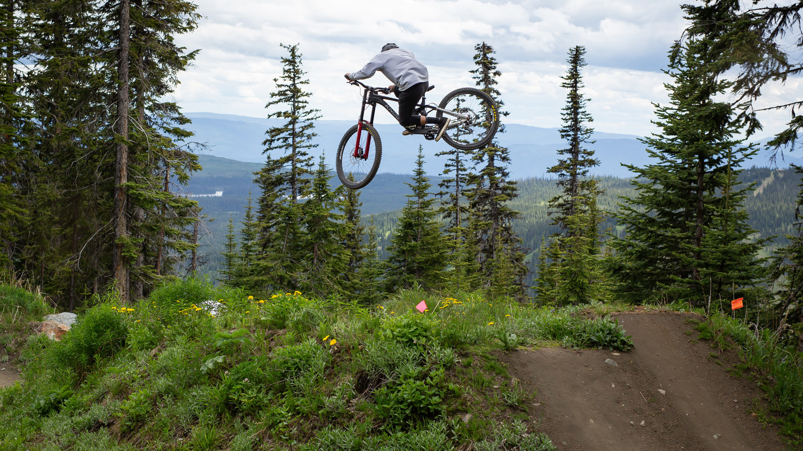 knolly delirium- riding-21 6.jpg?VersionId=FUzZ626R