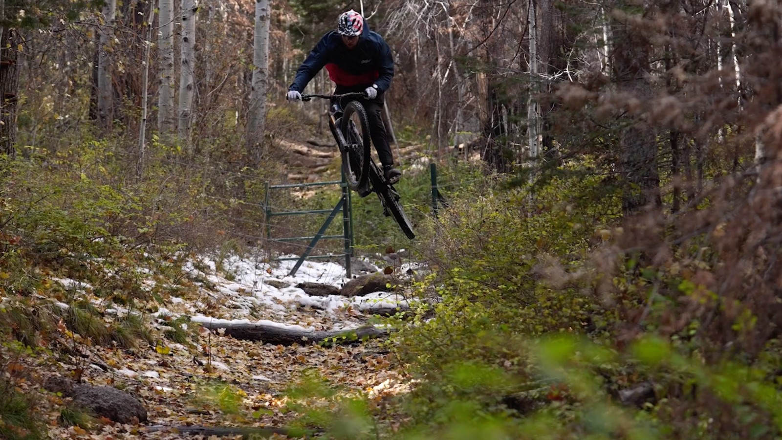 2023%20Yeti%20SB160%20Bike%20Review-2_0.jpg?VersionId=q6QoNlPgH3dZI5OvyR06zvrRUd6_iwxr&itok=TtVFAD-r