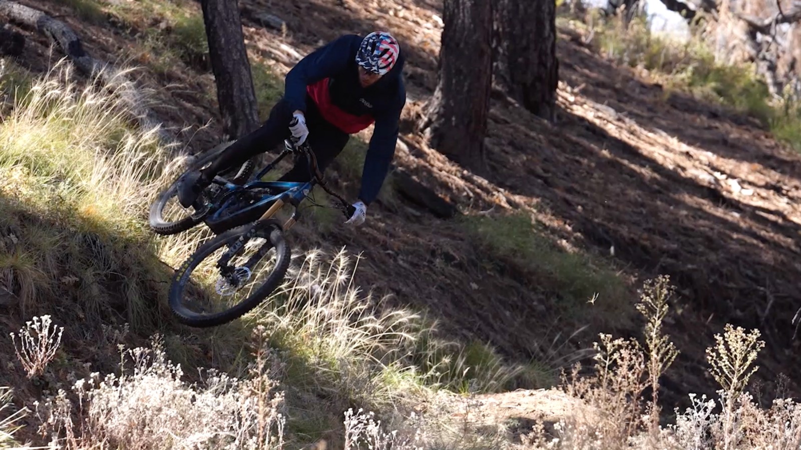 2023%20Yeti%20SB160%20Bike%20Review-4_0.jpg?VersionId=epIp1fYgg6.JUM74n3xl6bj5fN.94ozV&itok=MtGvGKJl