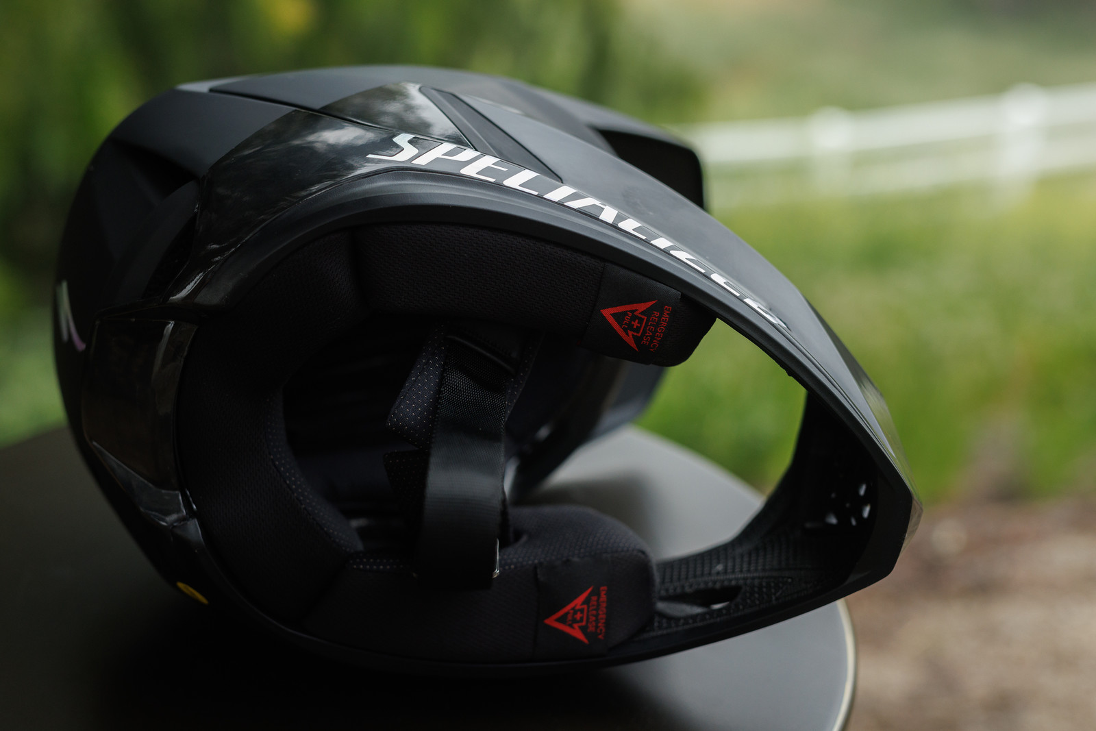 The AllNew Specialized Dissident II Full Face Helmet Mountain Bike Press Release Vital MTB