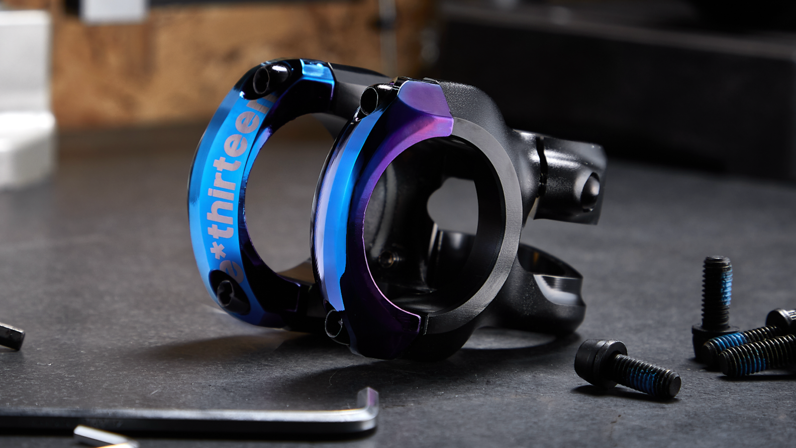 ST1UPA-102 1024x1024%402x